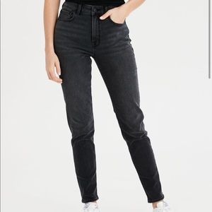 American Eagle Black Mom Jeans